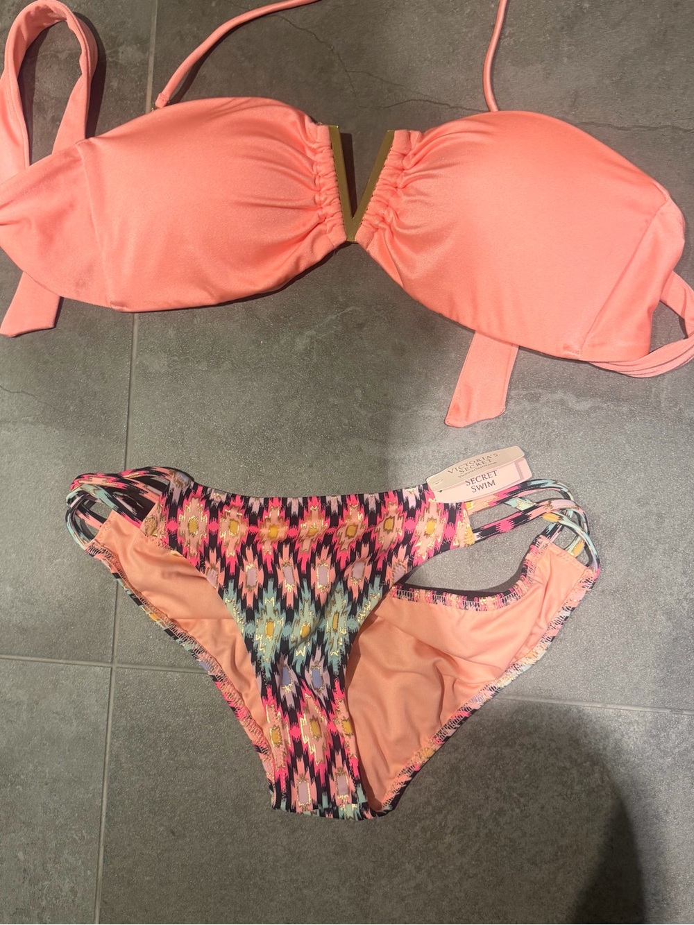 Bikini bundle - Picture 2 of 4
